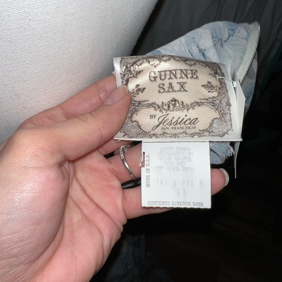 Size 11 - Picture 3 of 7